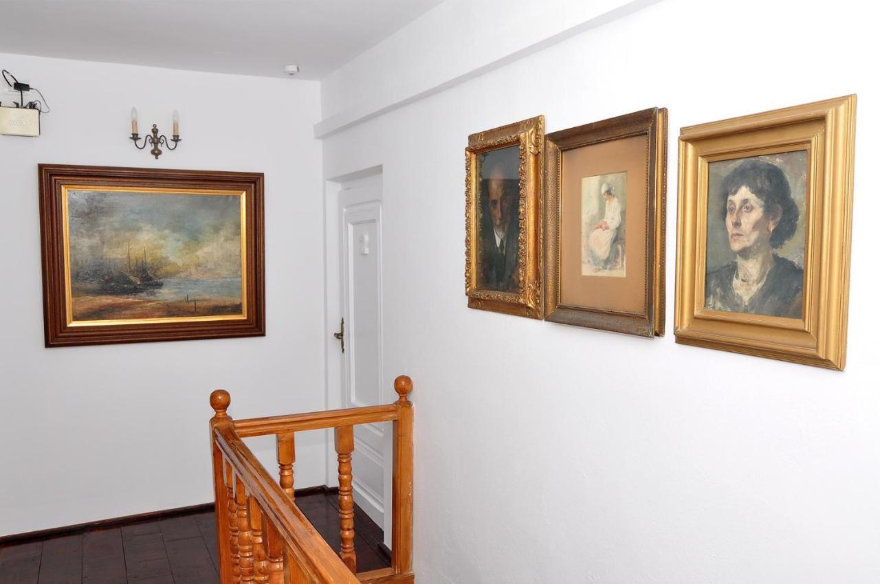 Bed & Breakfast Popamuseum Tarpesti Strada Muzeului Nr 28 Tîrpeşti 외부 사진